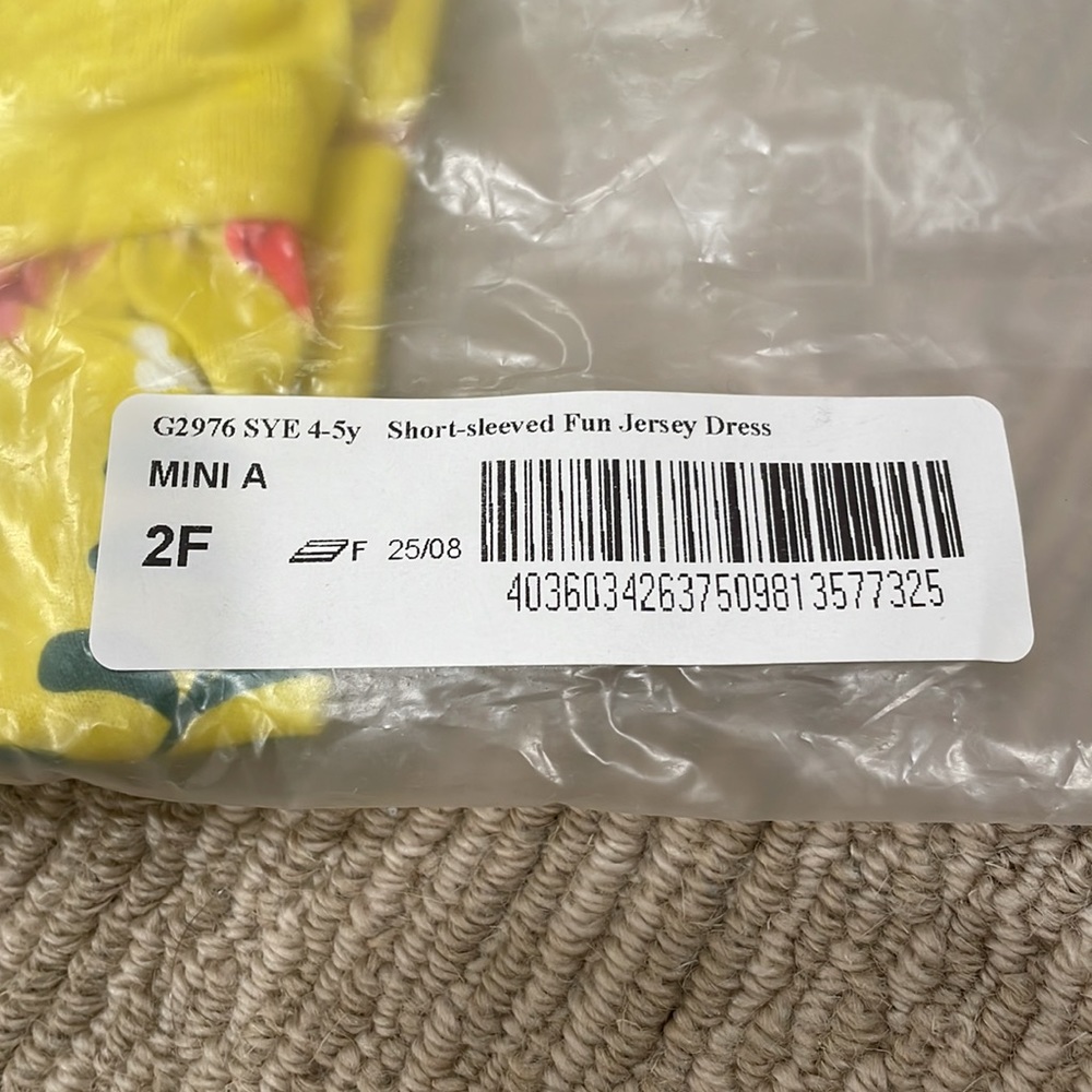 NWT Boden Short-Sleeved Fun Jersey Dress, 4-5Y - Picture 6 of 6